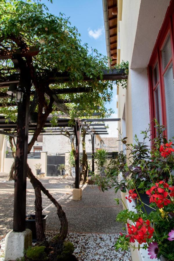 Hotel & Gastronomie - La Table De L'Europe Villereal Bagian luar foto