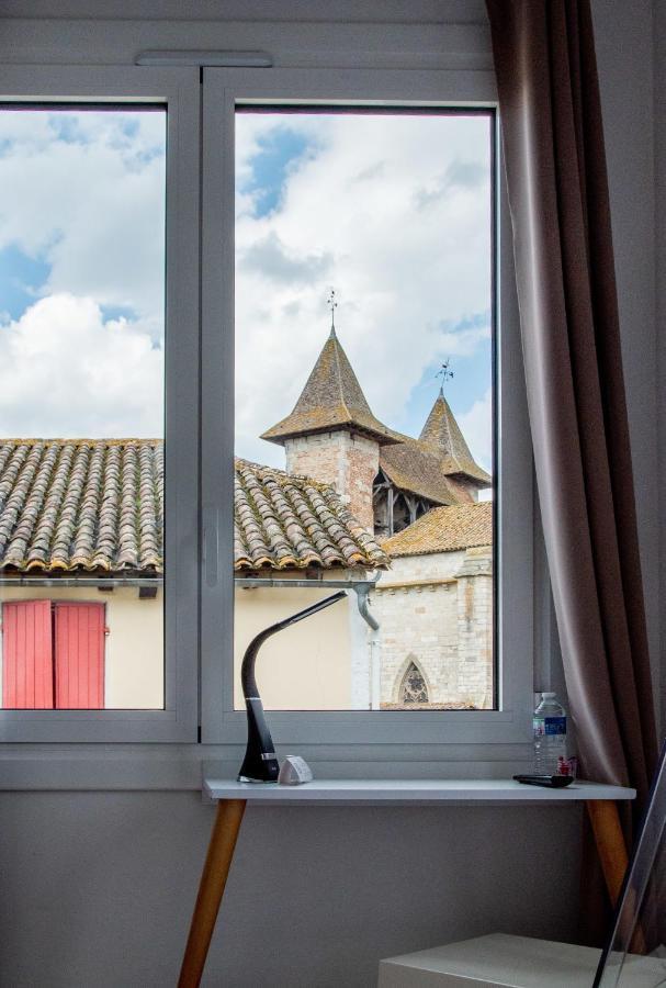 Hotel & Gastronomie - La Table De L'Europe Villereal Bagian luar foto