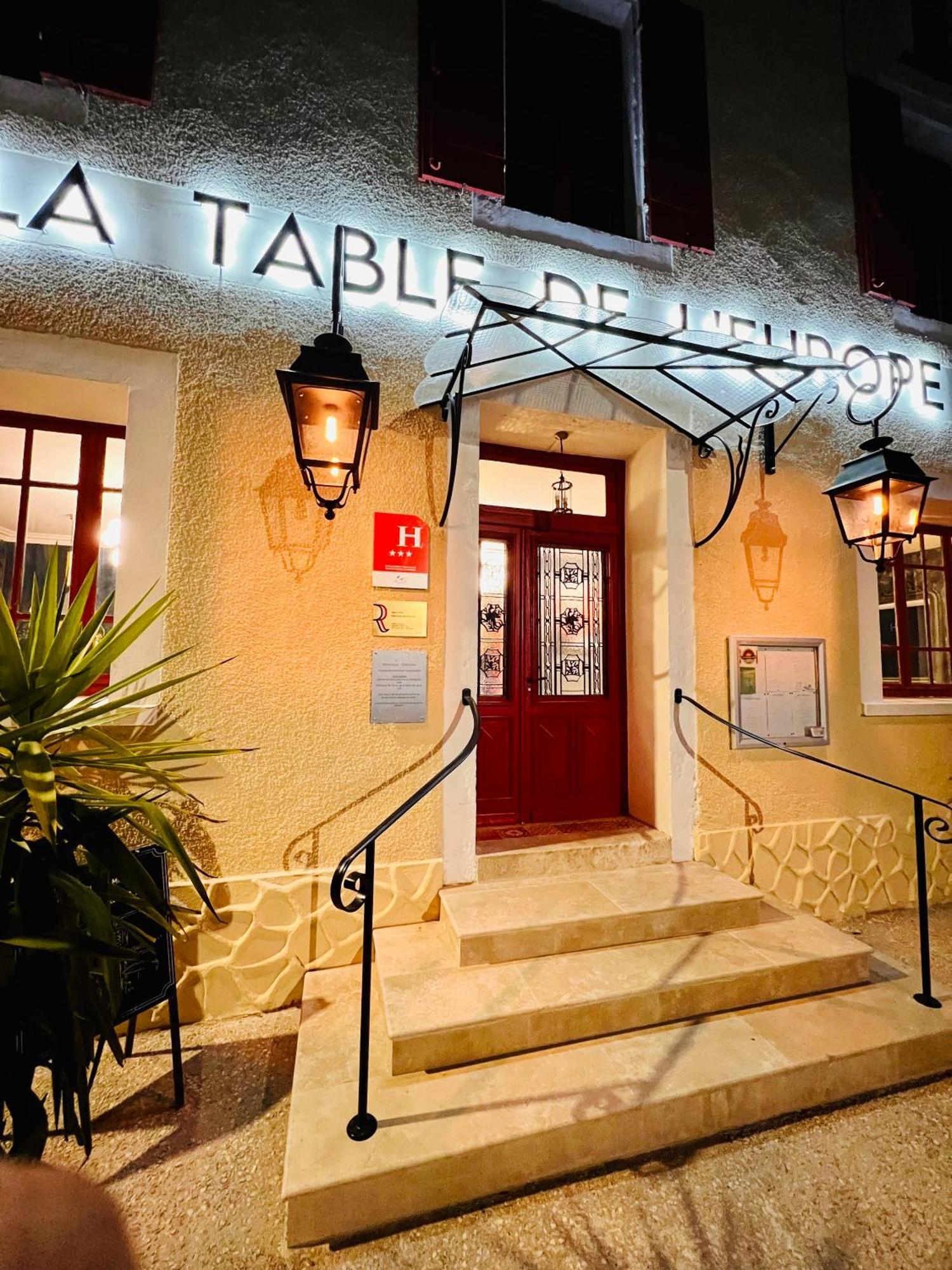 Hotel & Gastronomie - La Table De L'Europe Villereal Bagian luar foto